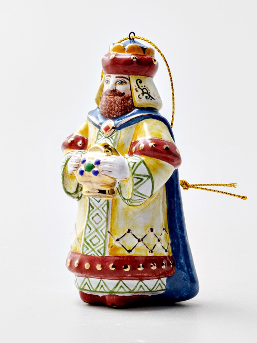 Елочная игрушка «Волхв Мельхиор» Форма: Волхв Мельхиор. Майолика. 54 x 95 мм.