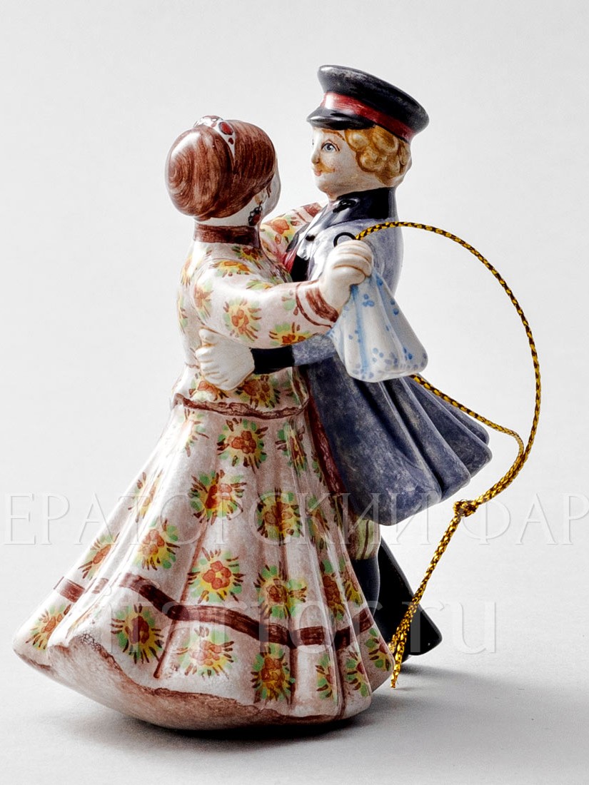 Елочная игрушка «Кадриль» Форма: Кадриль. Майолика. 75 x 90 мм.