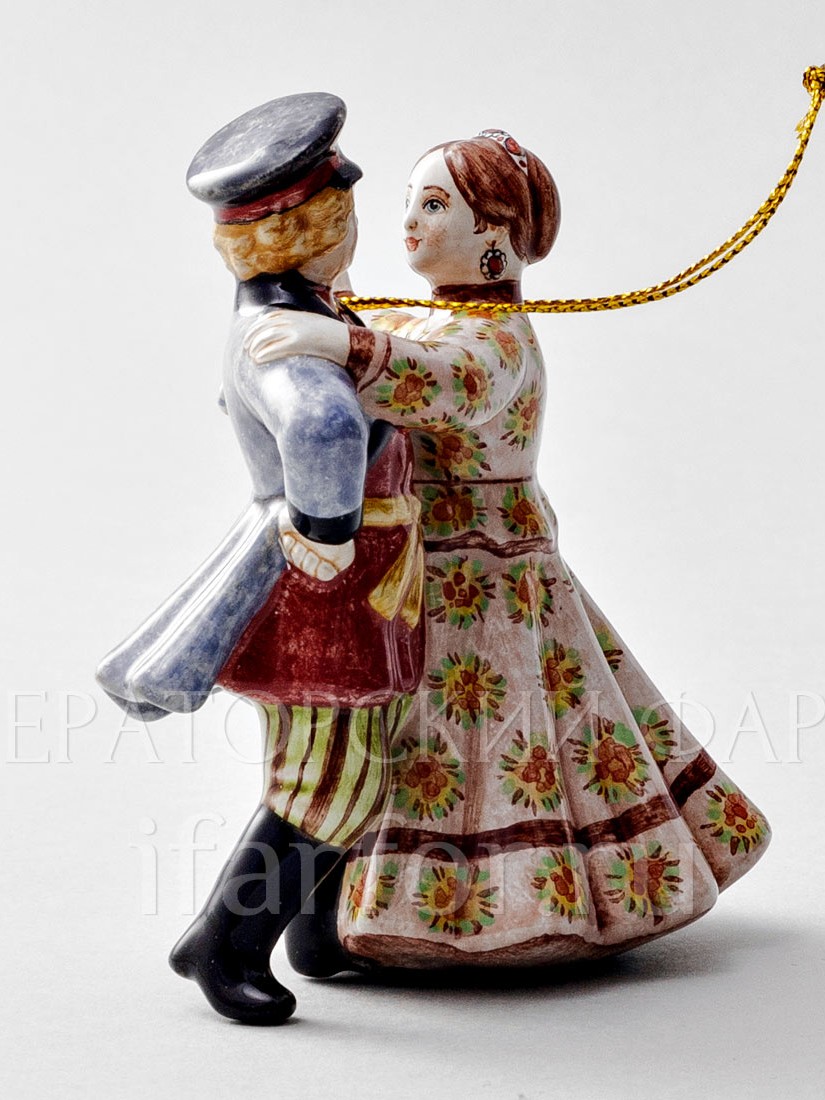 Елочная игрушка «Кадриль» Форма: Кадриль. Майолика. 75 x 90 мм.