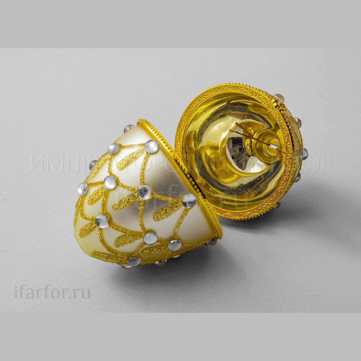 Елочная игрушка «Шкатулка Ювелирное яйцо» Форма: Шкатулка Ювелирное яйцо. Стекло, металл, ПВХ. 65 x 110 мм.