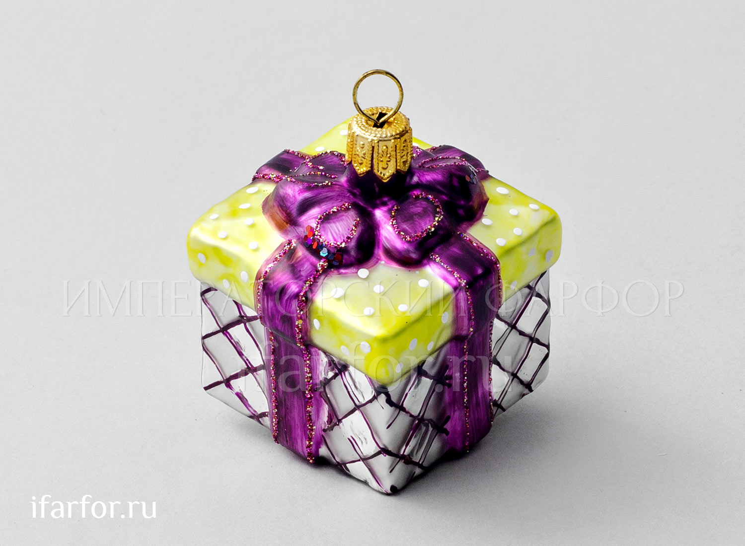 Елочная игрушка «Подарок в коробке»