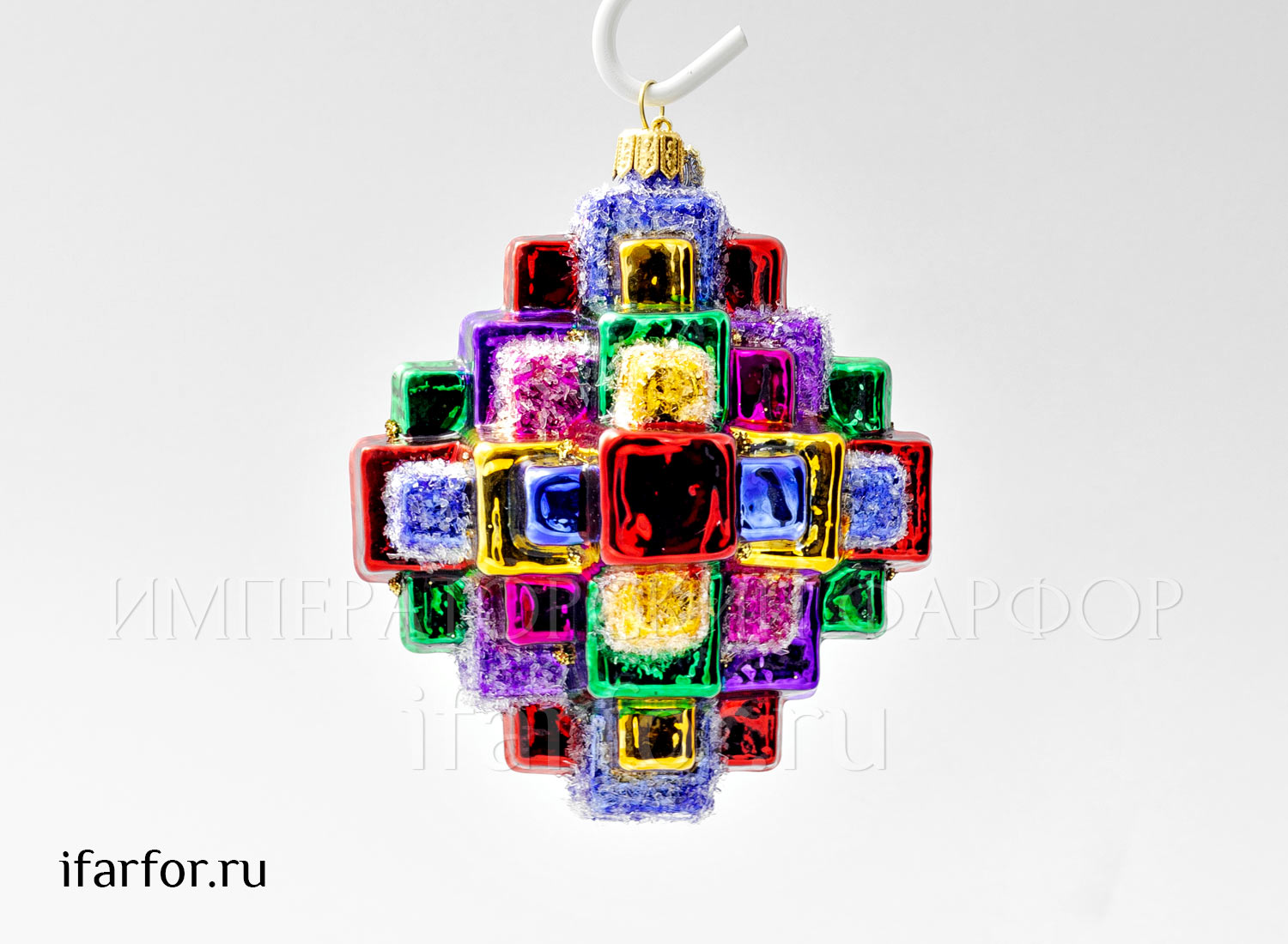 Елочная игрушка в подарочной коробке 210х130мм «Космические кубы»