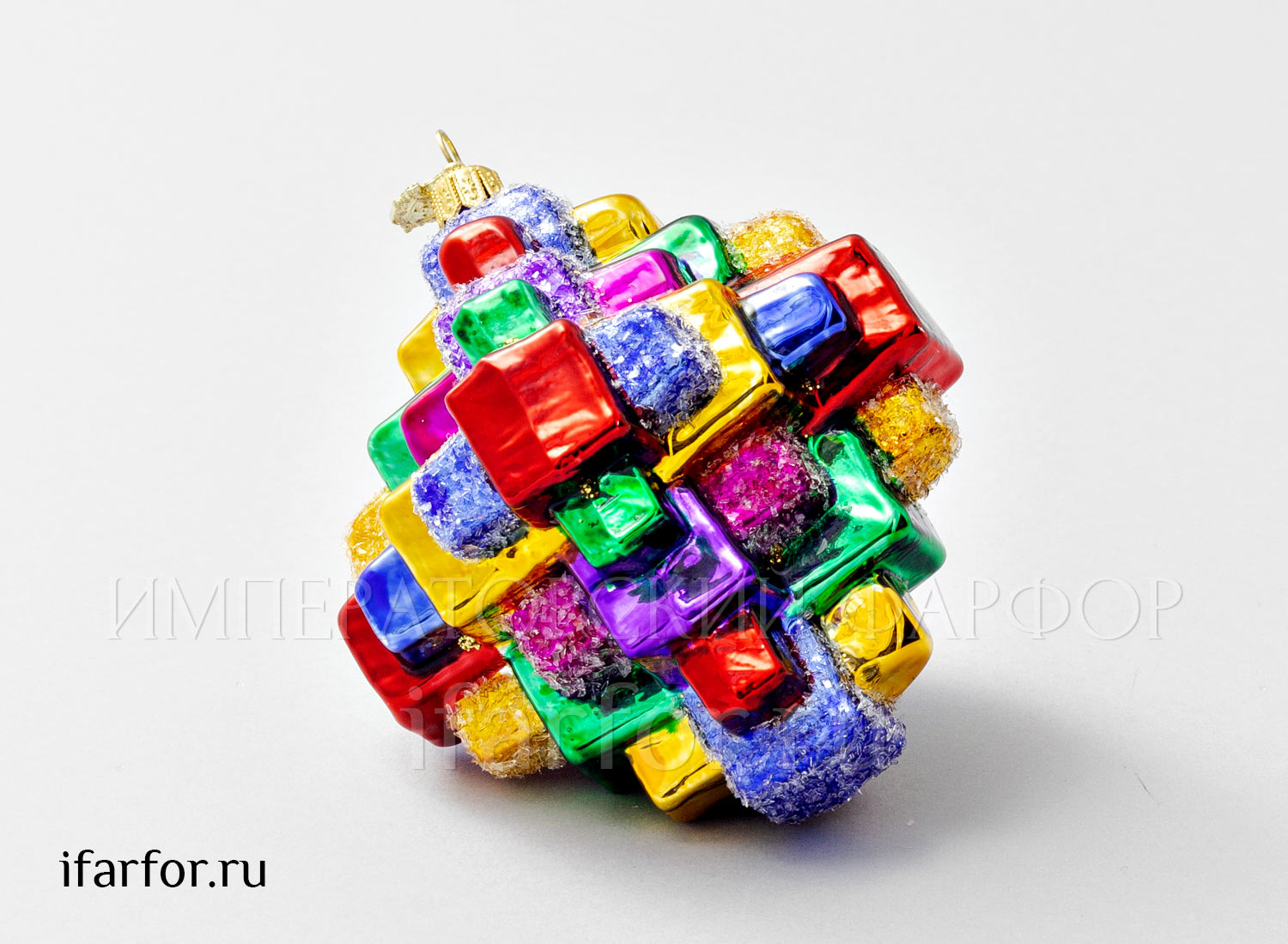 Елочная игрушка в подарочной коробке 210х130мм «Космические кубы»