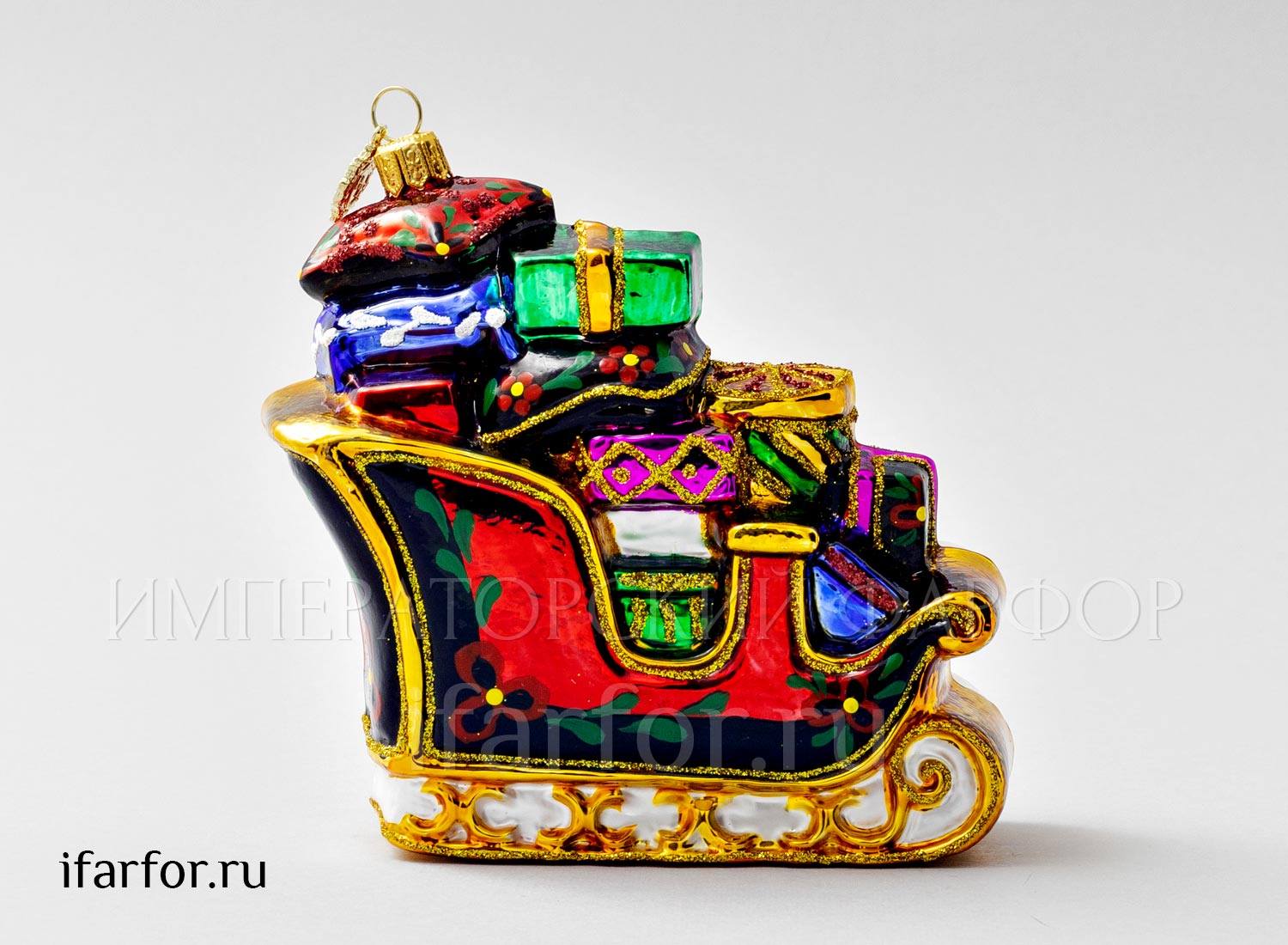 Елочная игрушка в подарочной коробке 210х130мм «Сани с подарками и подушками»