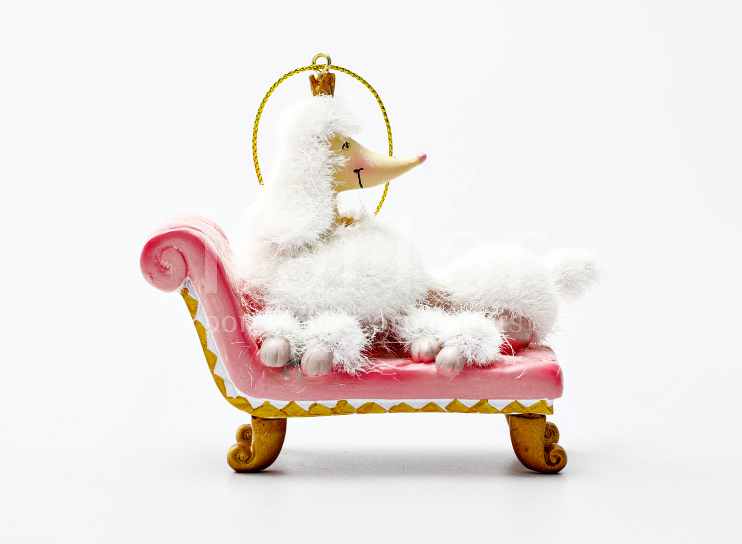 Елочная игрушка «Белый пудель на банкетке»