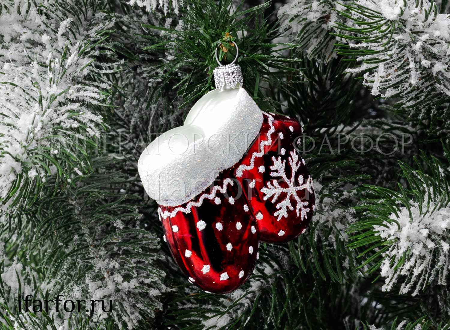 Елочная игрушка «Рукавички красные»