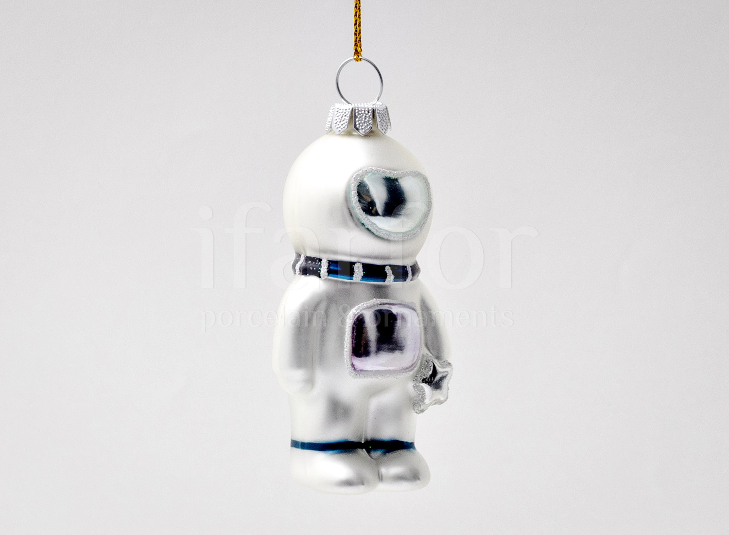 Елочная игрушка «Маленький космонавт»