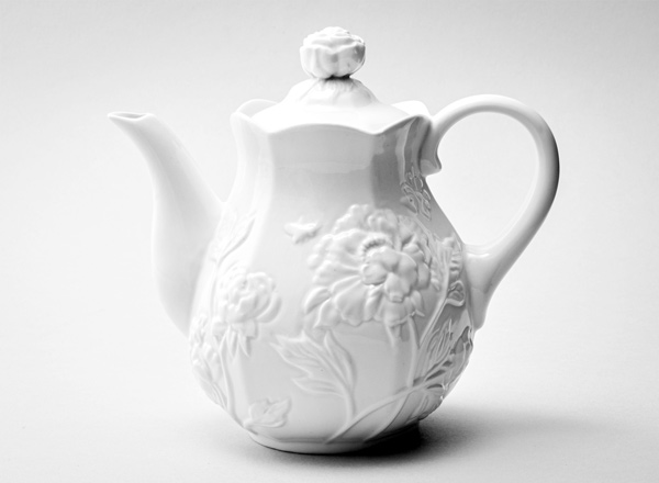 Teapot brewing Flower relief White 
