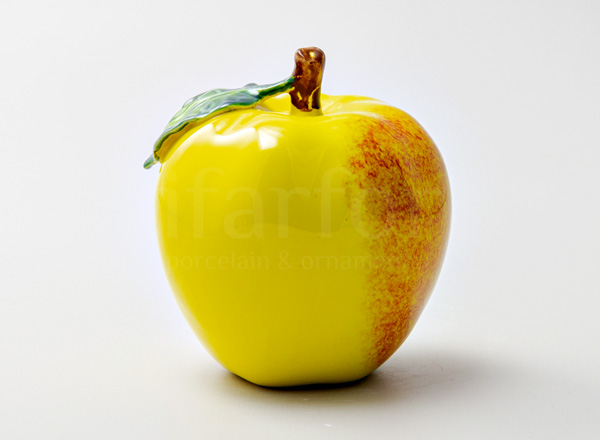Скульптура Яблоко желтое