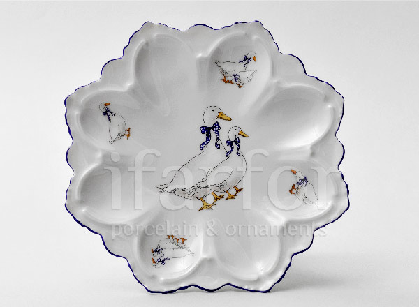 Vase for fruit footed Crown Geese Crown
