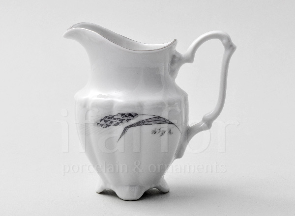 Creamer Silver spikes Repast