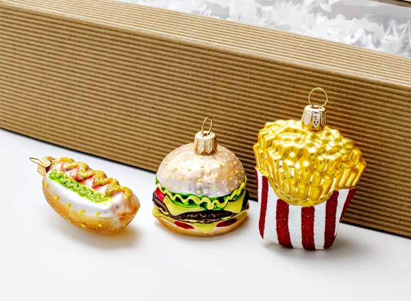 Set of Christmas tree toys in a gift box Fast food 