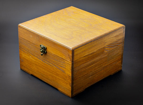 Gift box Gift box. Nut 2 Casket