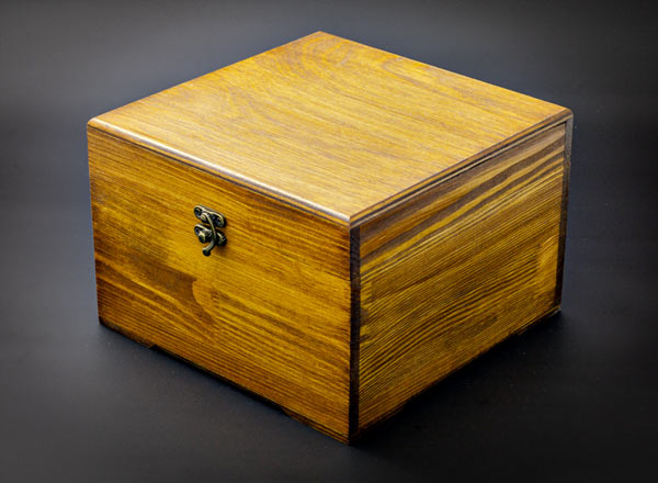 Gift box Gift box. Light walnut Casket