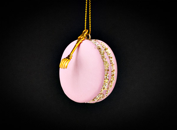 Christmas tree toy Lilac Macaron Cake