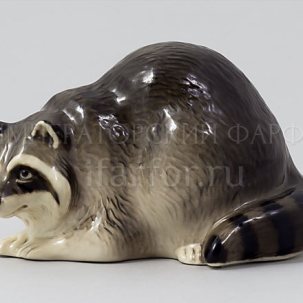 Скульптура Енот