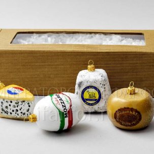 Набор елочных игрушек в подарочной коробке Четыре сыра