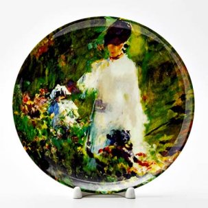Декоративная тарелка Молодая женщина среди цветов