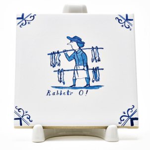 Изразец Голландский. Мужчина с тушками кроликов