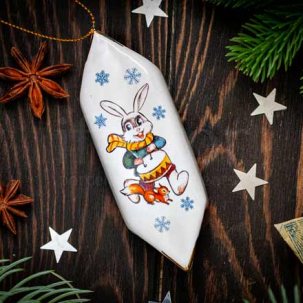 Елочная игрушка Конфета 2 Заяц с барабаном
