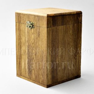 Шкатулка подарочная Шкатулка подарочная. Орех Шкатулка 140 x 140 x 200 мм.