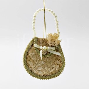 Елочная игрушка Сумочка с кружевом
