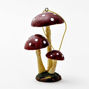 Елочная игрушка Грибы. Три мухомора
