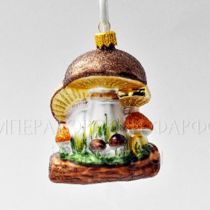 Елочная игрушка Грибы. Грибная семейка 70 x 101 мм.