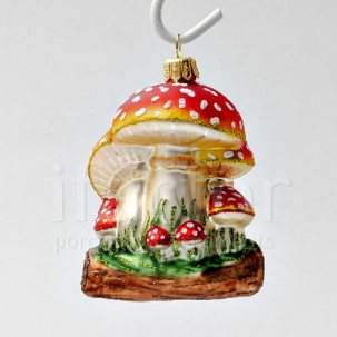 Елочная игрушка Грибы. Семейка мухоморов 66 x 90 мм.