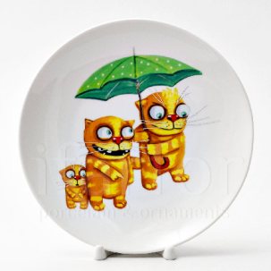 Декоративная тарелка в подарочной коробке Вася Ложкин. Под зонтом