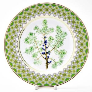 Декоративная тарелка в подарочной коробке Цветы и ягоды России. Можжевельник ароматный