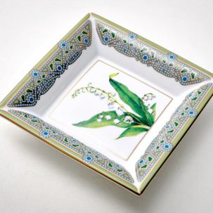Подставка для мелочи в подарочной коробке Цветы и ягоды России. Ландыш майский Квадратная