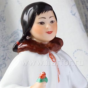 Скульптура Якутка с цветком