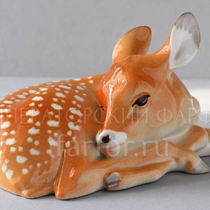 Скульптура Олененок
