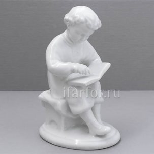 Скульптура Юный Ленин с книгой