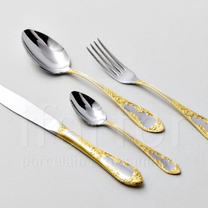 Набор столовых приборов в деревянной шкатулке С покрытием золотом 24 карата 6/30 Посольский