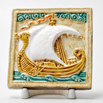 Изразец малый Ладья 2 золотистый