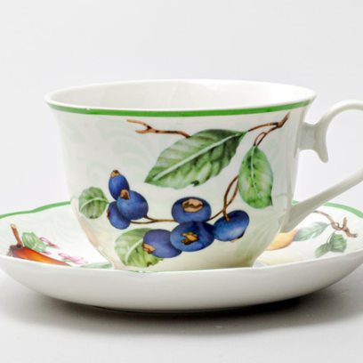 Чашка с блюдцем чайная «Фрукты. Голубика» 1/2