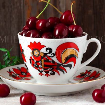 Чашка с блюдцем чайная «Красные петушки» 1/2