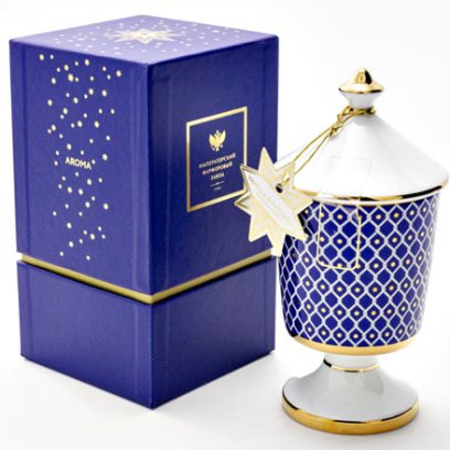 Свеча ароматическая в фарфоровом подсвечнике Ваниль Пачули Индиго 2