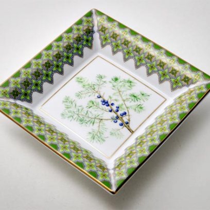 Подставка для мелочи в подарочной коробке «Цветы и ягоды России. Можжевельник ароматный»