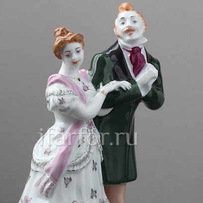 Скульптура «Маниловы»