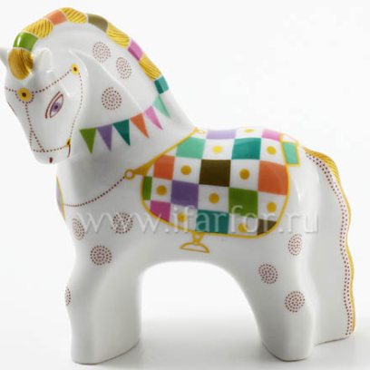 Скульптура Конь Красавчик