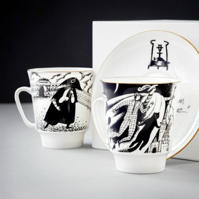 «Укрой меня своей чугунной шинелью!» Цена в интернет-магазине за одну чашку с блюдцем: 2476 рублей За одну чашку без блю