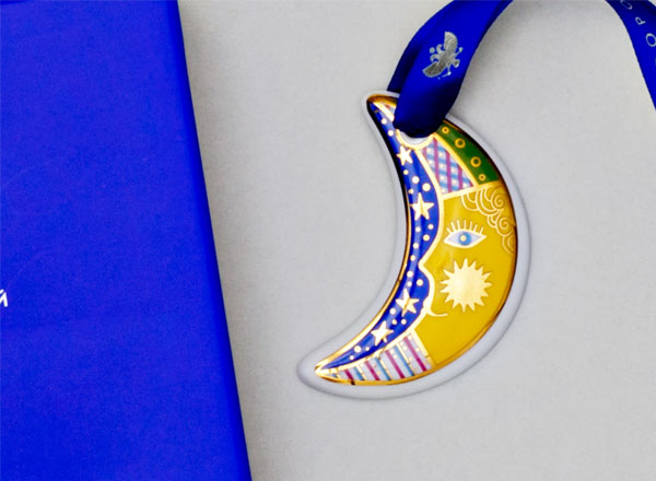 Елочная игрушка в подарочной коробке Месяц Колядки