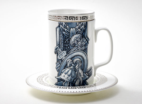 Бокал с блюдцем и крышкой в подарочной коробке Слава веков. Платина Тор