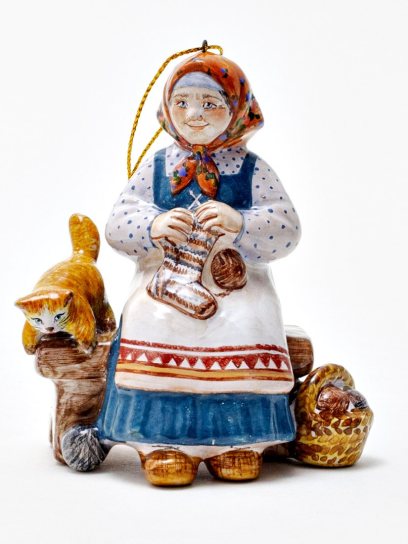 Елочная игрушка «Бабушка» Форма: Бабушка. Майолика. 70 x 90 мм.