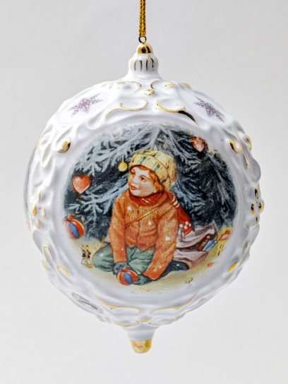 Елочная игрушка «Шар средний» Форма: Шар средний. Майолика. 90 x 120 мм.