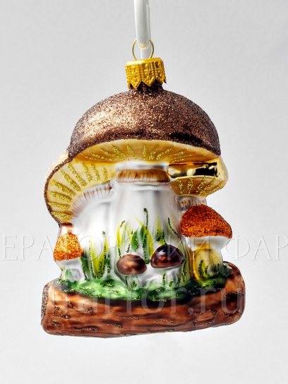 Елочная игрушка «Грибы. Грибная семейка» Стекло. 70 x 101 мм.
