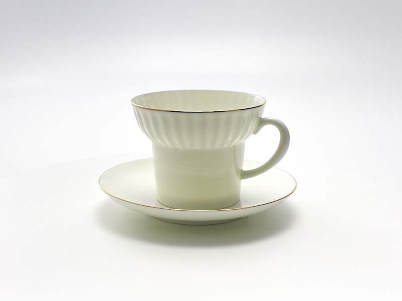 Чашка с блюдцем чайная «Золотая лента» 1/2